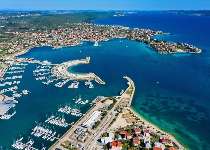Appartement By The Sea Sukosan, Zadar - 23119 *